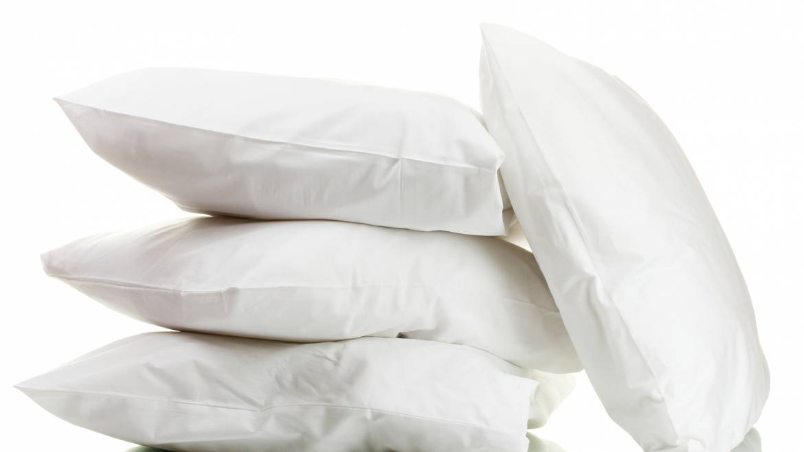 Me levanto con dolor de cuello, ¿Qué tipo de almohada es mejor para mi?